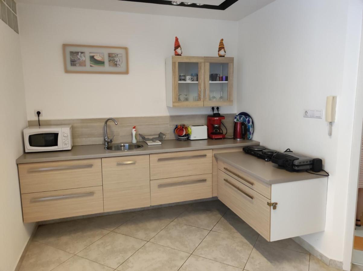 City Center Apartman 佐洛埃格塞格 外观 照片