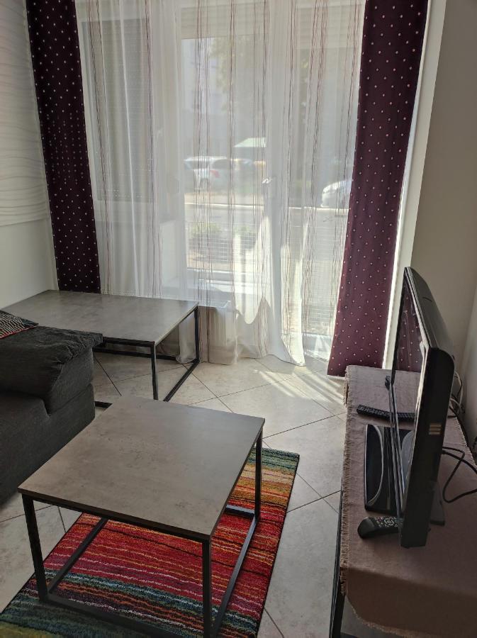 City Center Apartman 佐洛埃格塞格 外观 照片